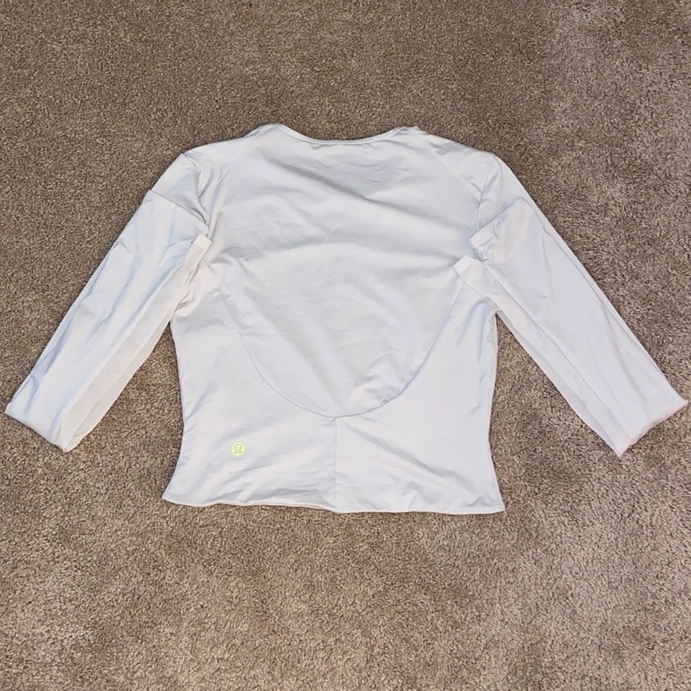 Lululemon long sleeve workout top